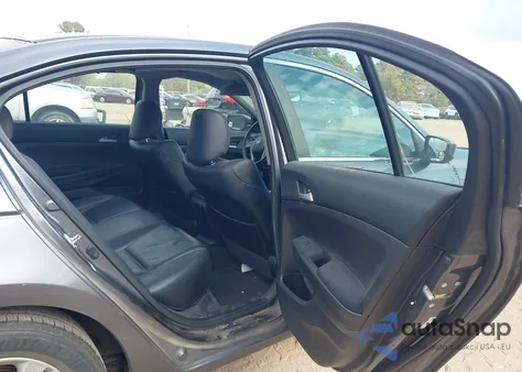 2011 Honda Accord 2.4 Se из США, поврежденный, VIN 1HGCP2F63BA037073